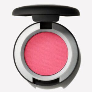 New 🎀Mac Cosmetics Eye Shadow “A Little Tamed” Eyeshadow Powder Kiss Pink